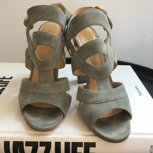 Sergio Rossi gray suede shoes